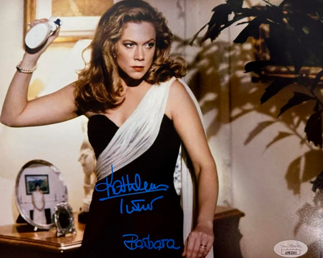 Kathleen Turner Signed 8x10 Photo (The War Of The Roses) - JSA COA